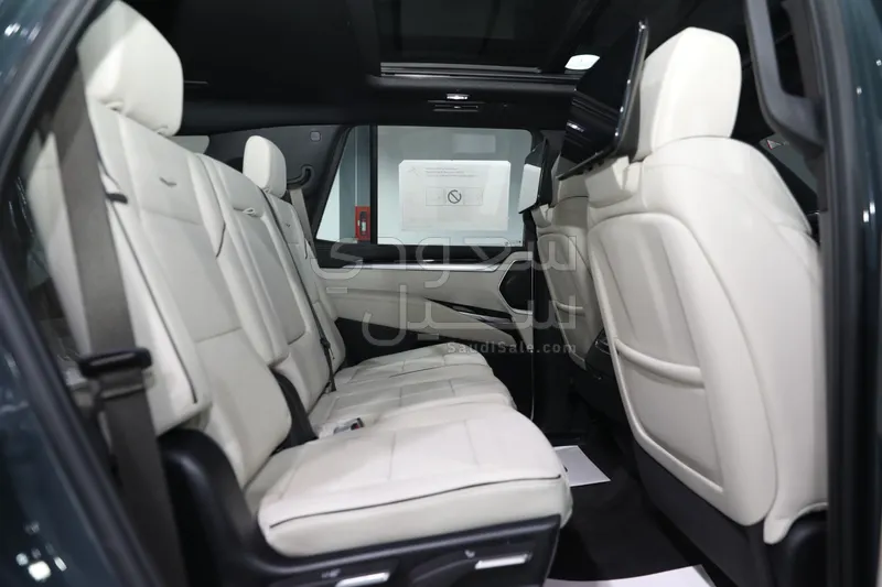 2025 كاديلاك اسكاليد سبورت