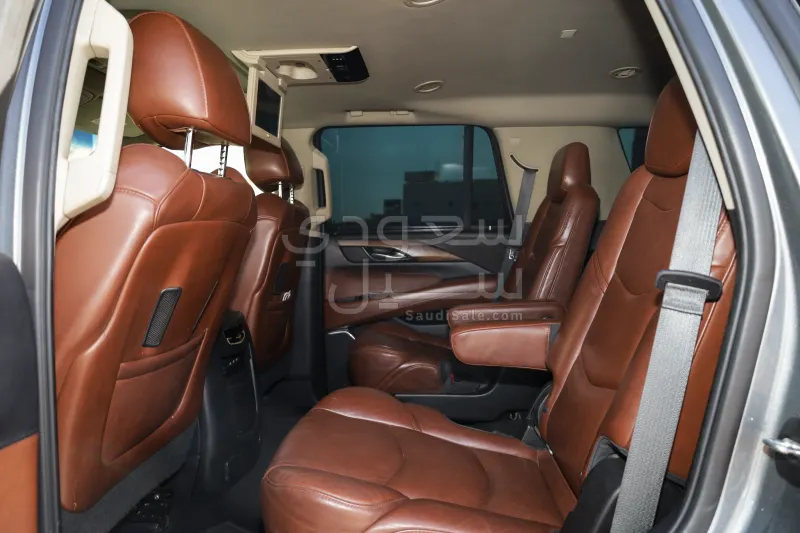 2018 كاديلاك اسكاليد