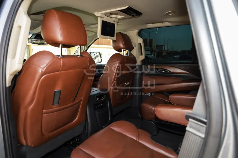 2018 كاديلاك اسكاليد