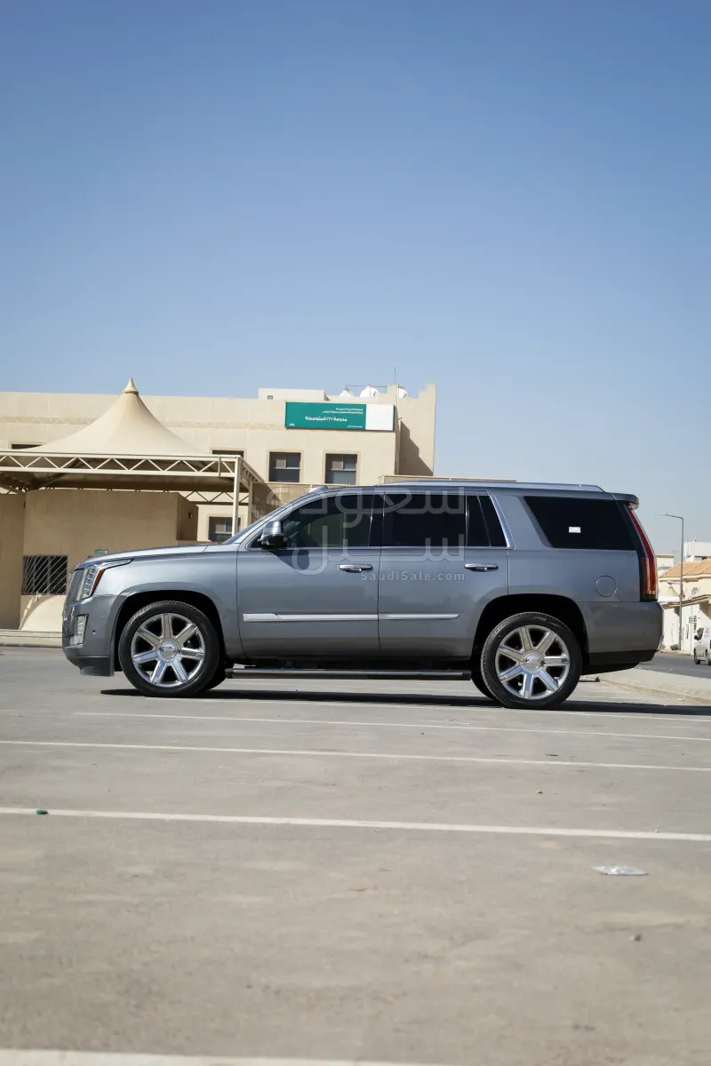 2018 كاديلاك اسكاليد