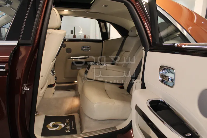 2013 رولز رويس قوست