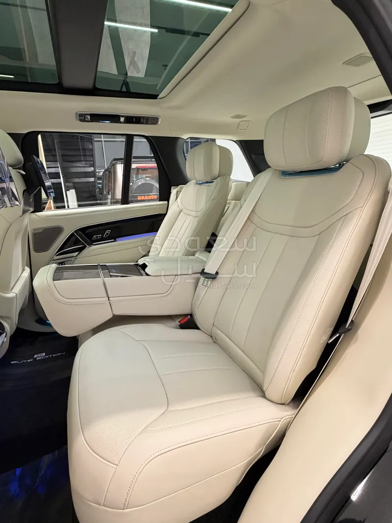 2025 لاند روفر رينج روفر اوتوبيوغرافي