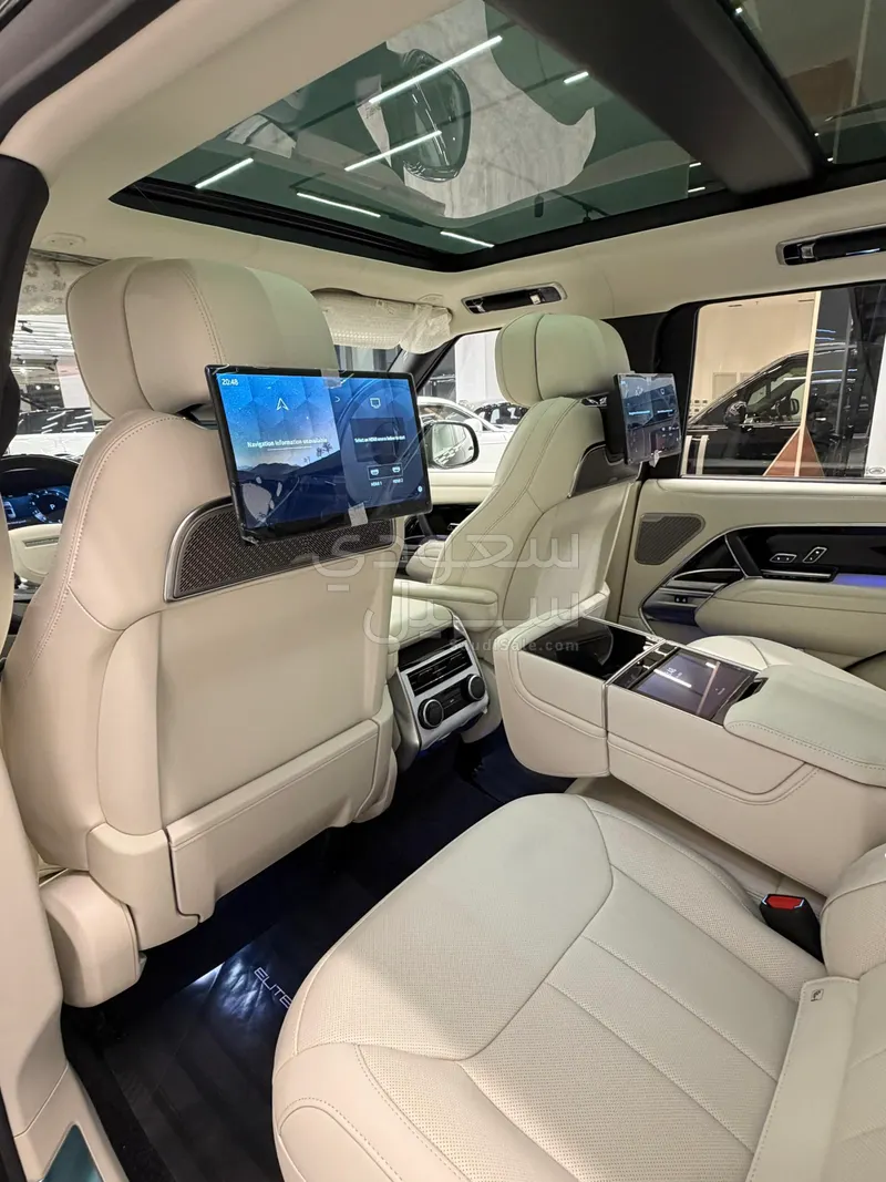 2025 لاند روفر رينج روفر اوتوبيوغرافي