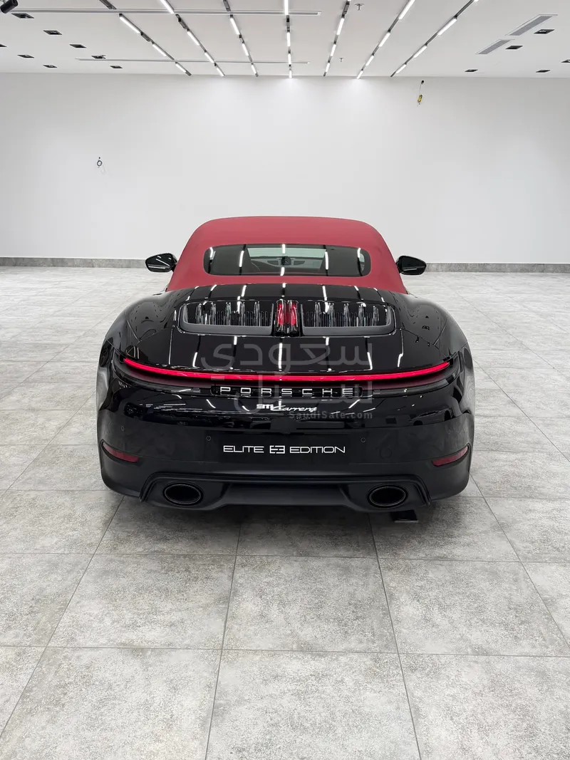 2025 بورش 911 كاريرا