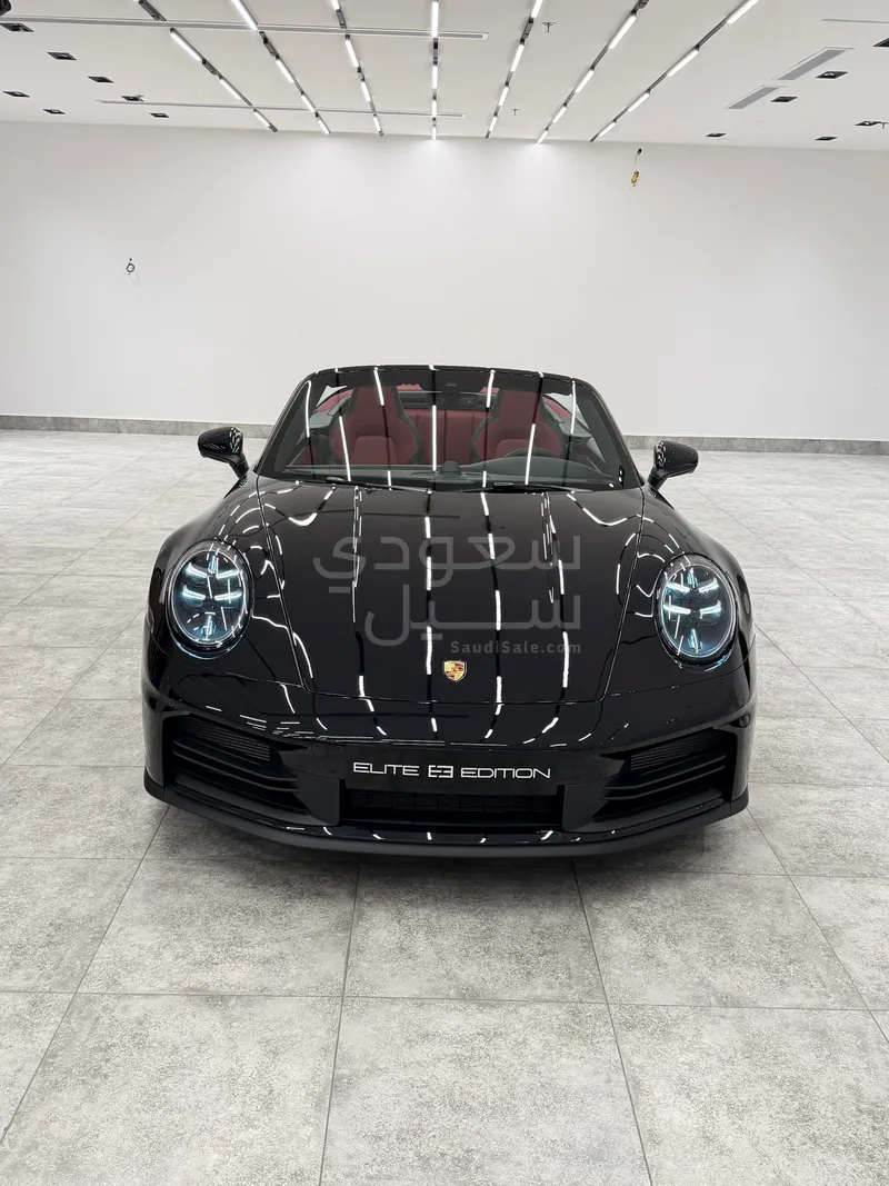 2025 بورش 911 كاريرا