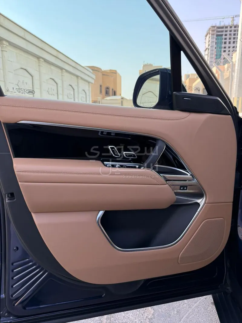 2023 لاند روفر رينج روفر اتش اس اي