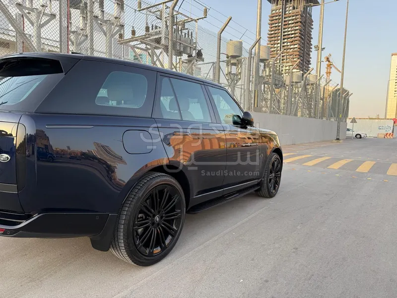 2023 لاند روفر رينج روفر اتش اس اي