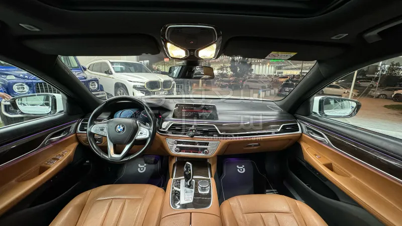 2019 بي ام دبليو الفئة السابعة 740 إل أي