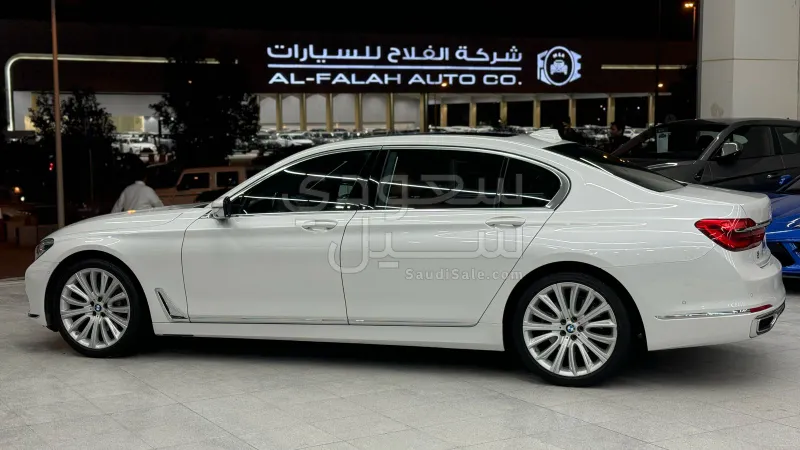 2019 بي ام دبليو الفئة السابعة 740 إل أي