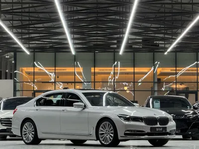 2019 بي ام دبليو الفئة السابعة 740 إل أي