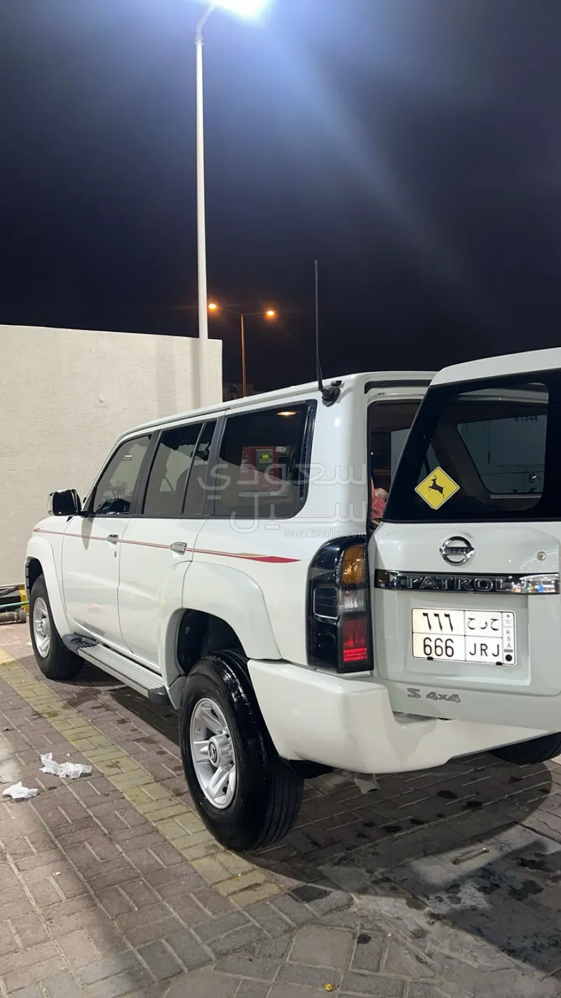 2014 نيسان باترول سفاري