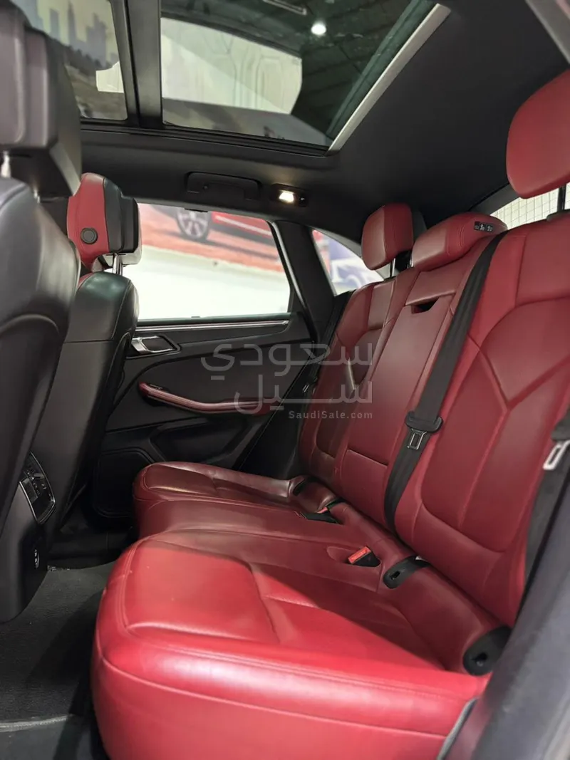 2020 بورش ماكان