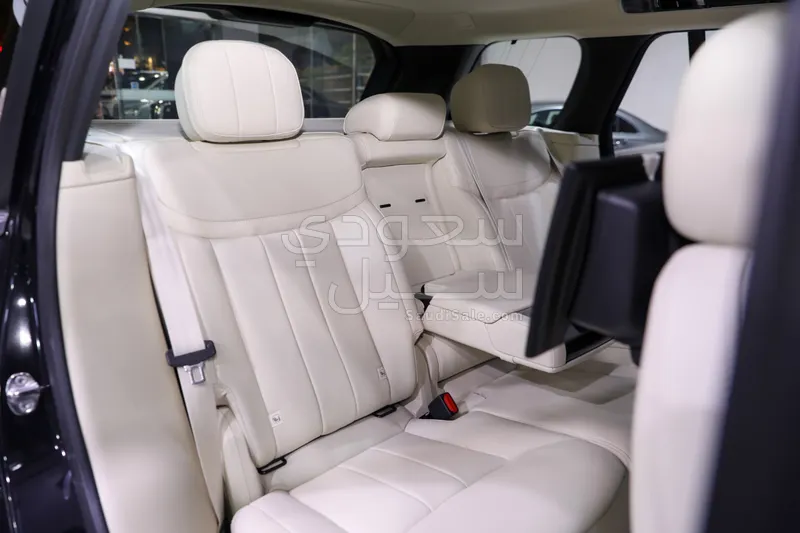 2025 لاند روفر رينج روفر اتش اس اي