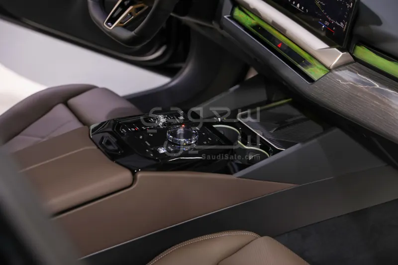 2026 بي ام دبليو الفئة الخامسة 520 أي