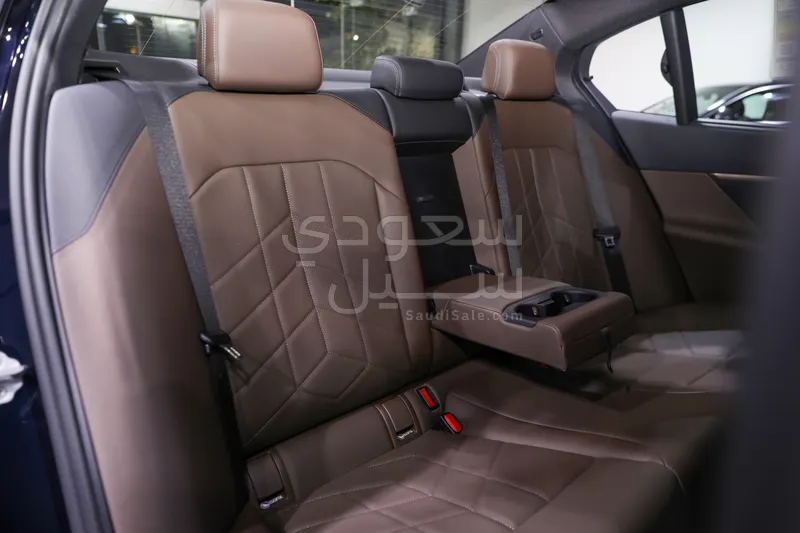 2026 بي ام دبليو الفئة الخامسة 520 أي