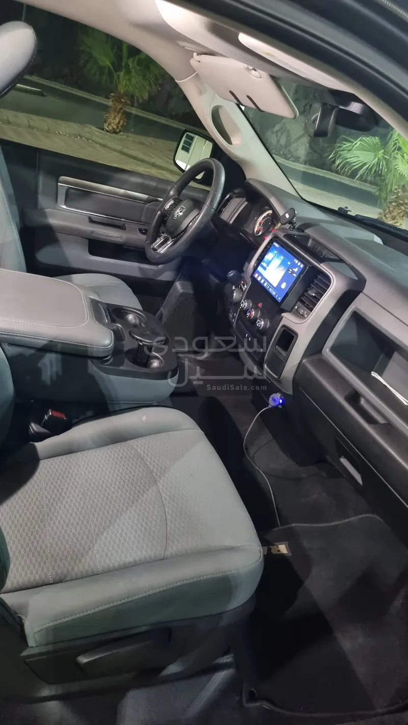 2018 دودج رام 1500 كلاسيك