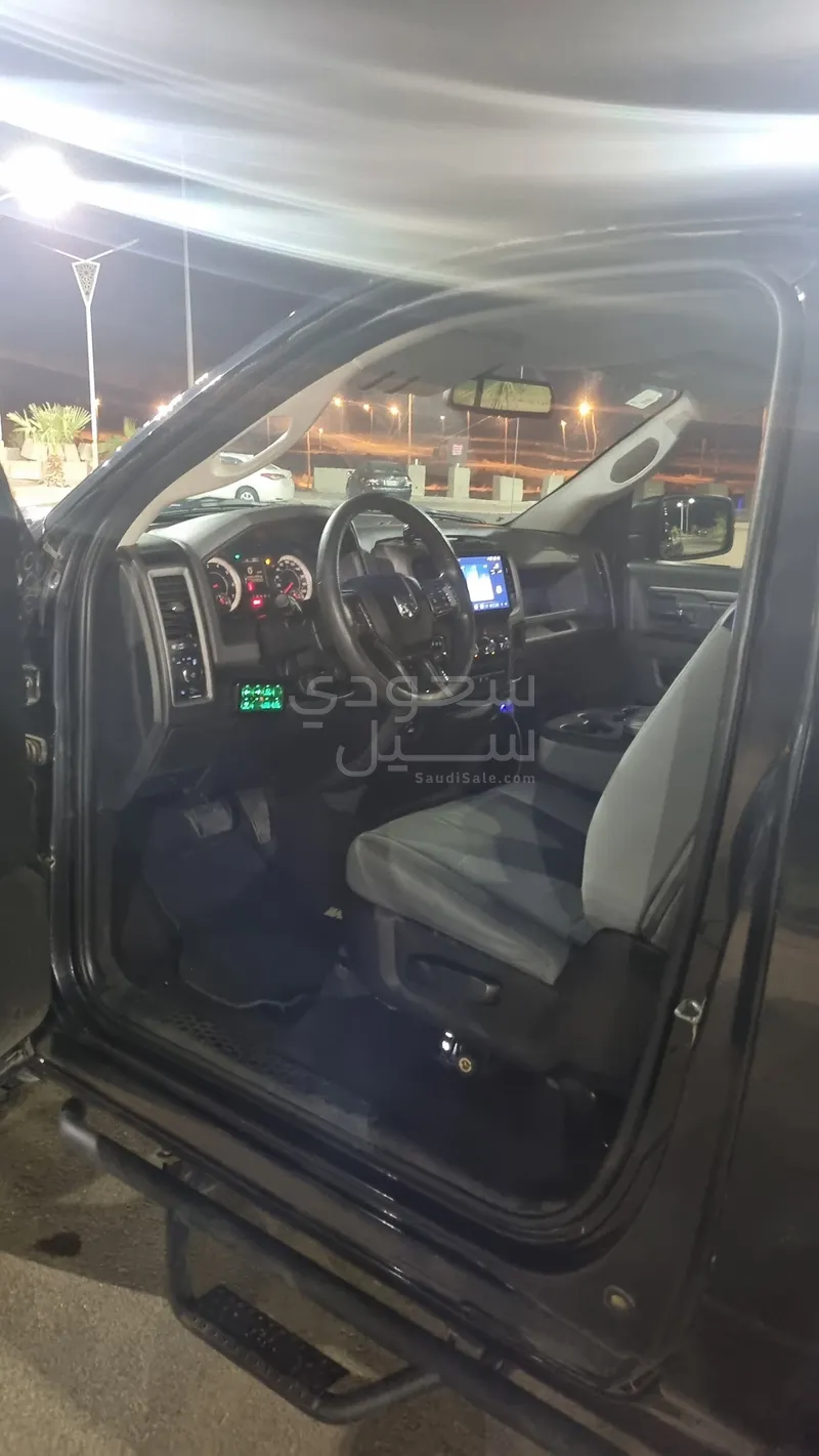 2018 دودج رام 1500 كلاسيك