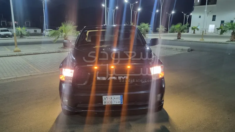 2018 دودج رام 1500 كلاسيك