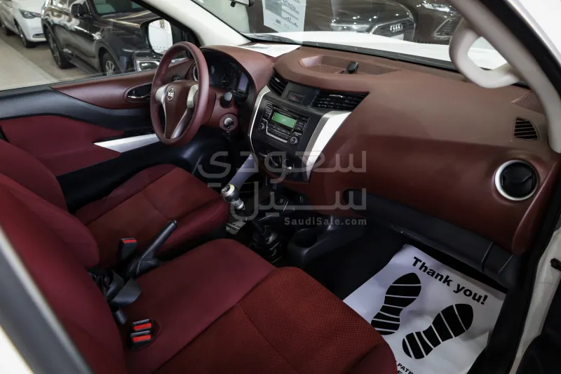 2016 نيسان نافارا