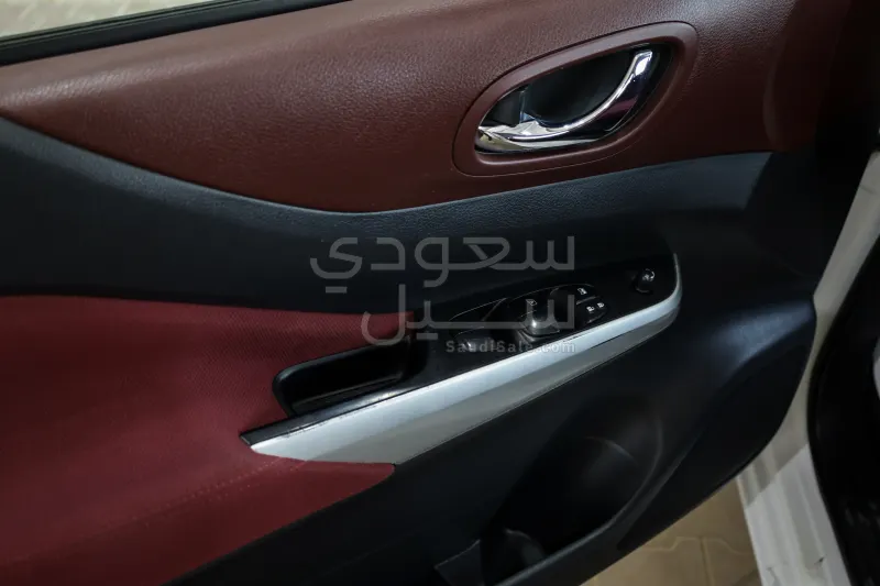 2016 نيسان نافارا