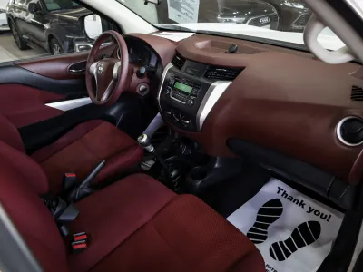 2016 نيسان نافارا