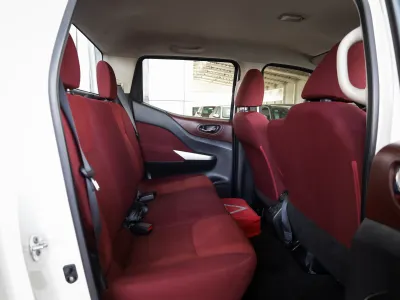 2016 نيسان نافارا