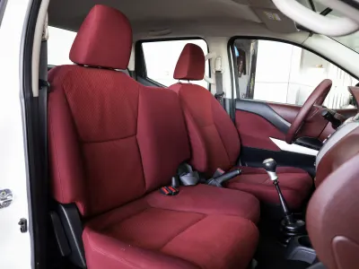 2016 نيسان نافارا