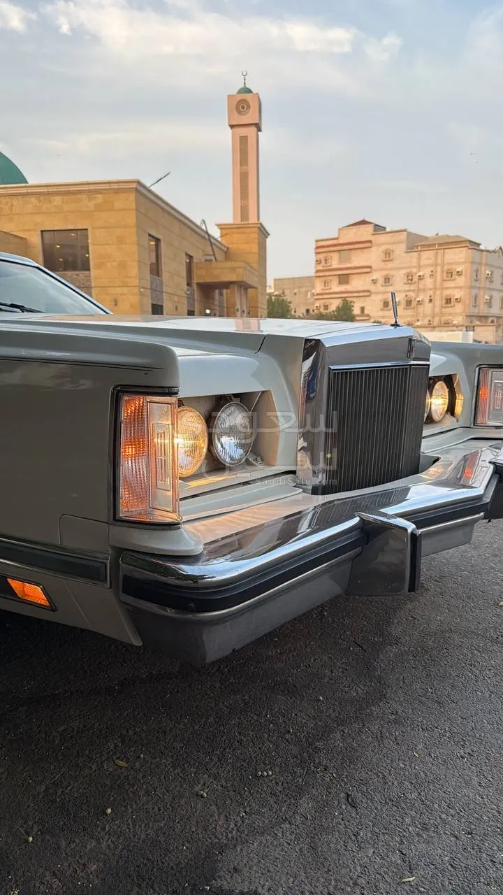 1978 لنكولن كونتيننتل