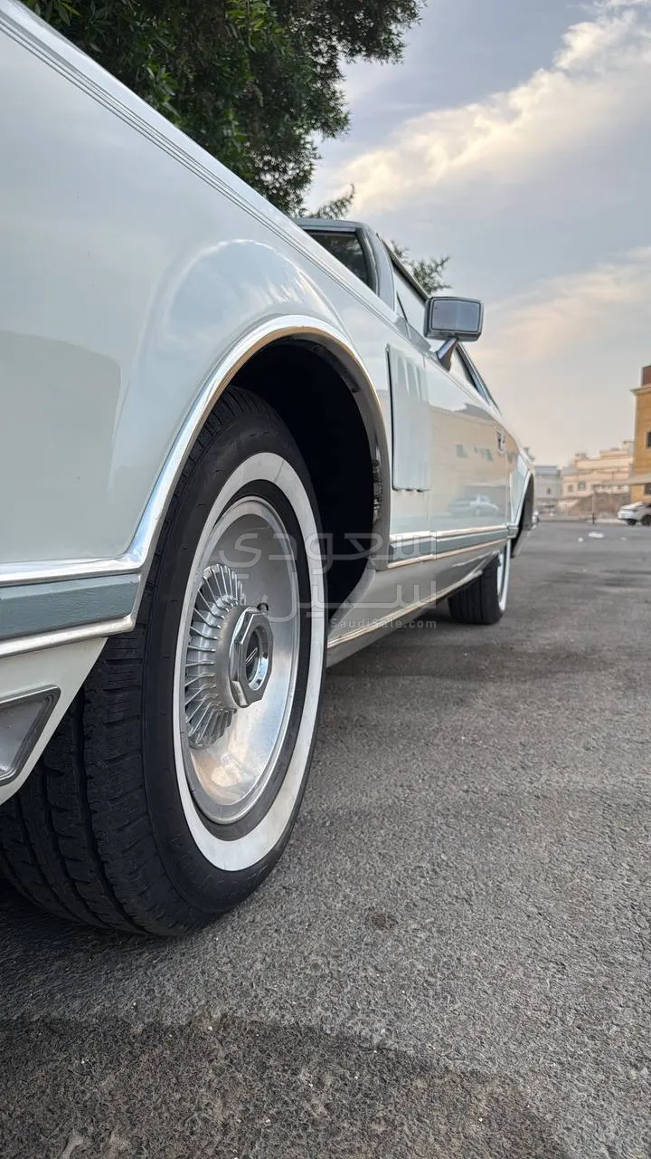 1978 لنكولن كونتيننتل