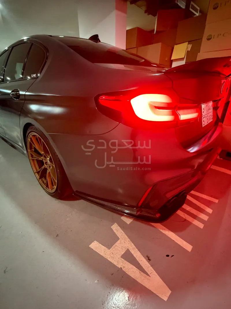 2020 بي ام دبليو الفئة ام إم 5 30 جاهر