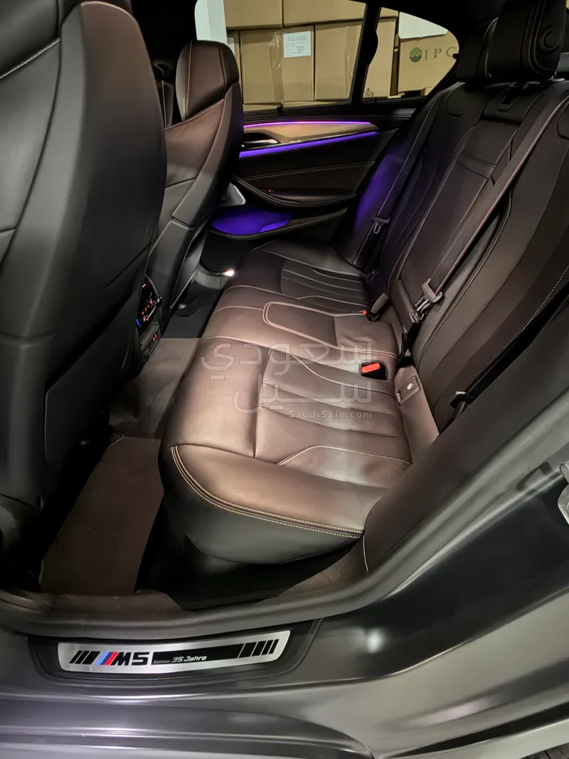 2020 بي ام دبليو الفئة ام إم 5 30 جاهر