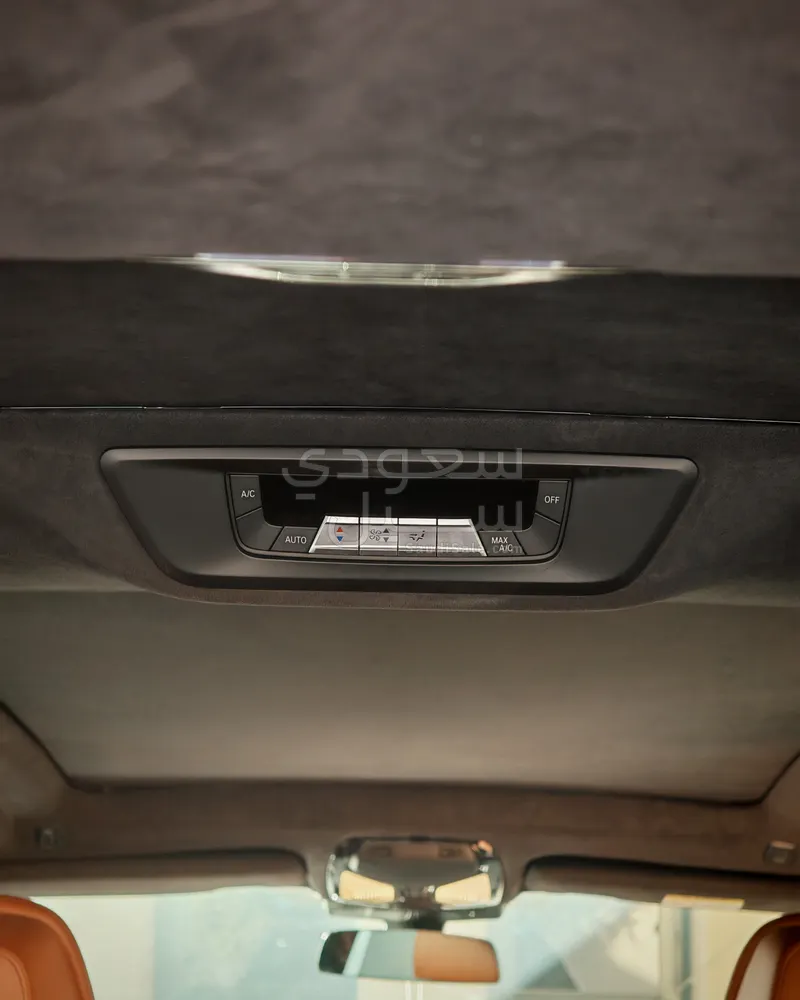 2021 بي ام دبليو الفئة اكس 7 إم كت