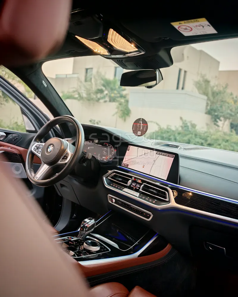 2021 بي ام دبليو الفئة اكس 7 إم كت