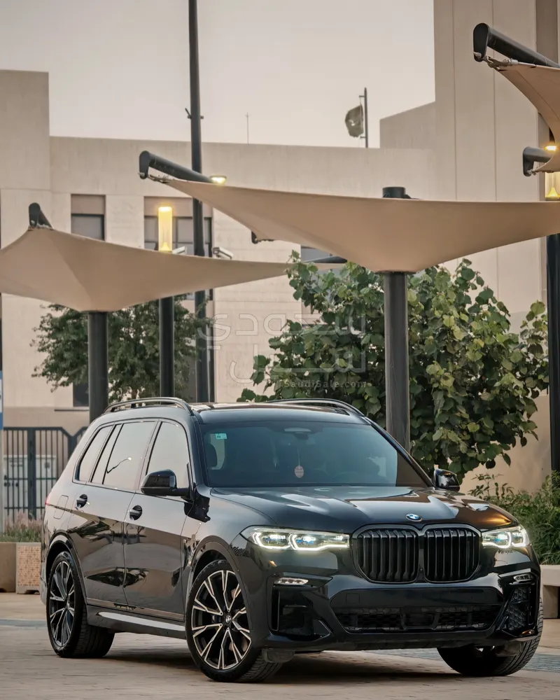 2021 بي ام دبليو الفئة اكس 7 إم كت