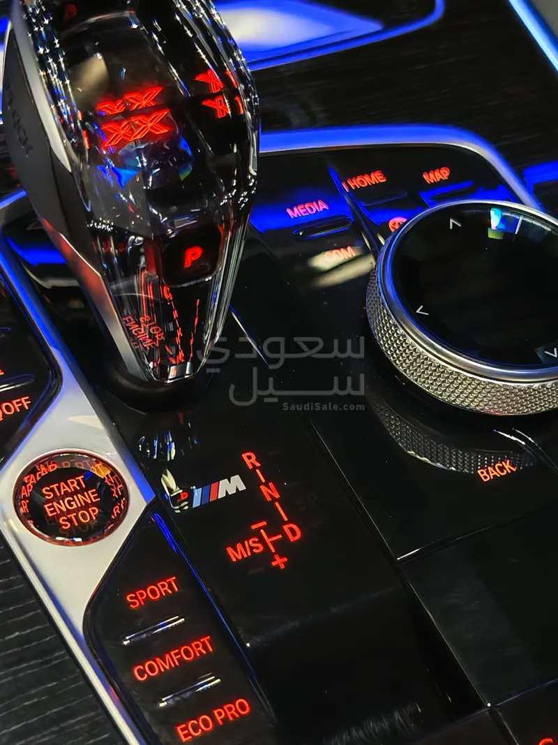 2021 بي ام دبليو الفئة اكس 7 إم كت