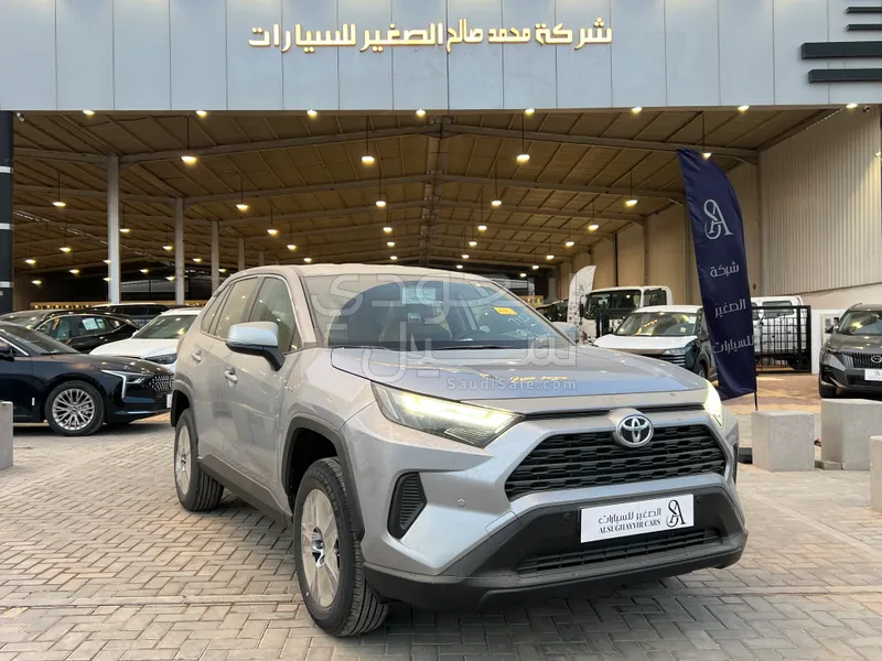 2025 تويوتا راف 4