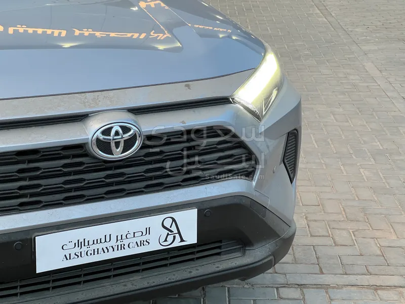 2025 تويوتا راف 4