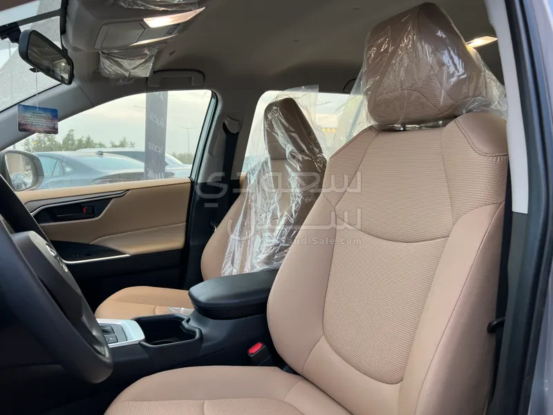 2025 تويوتا راف 4