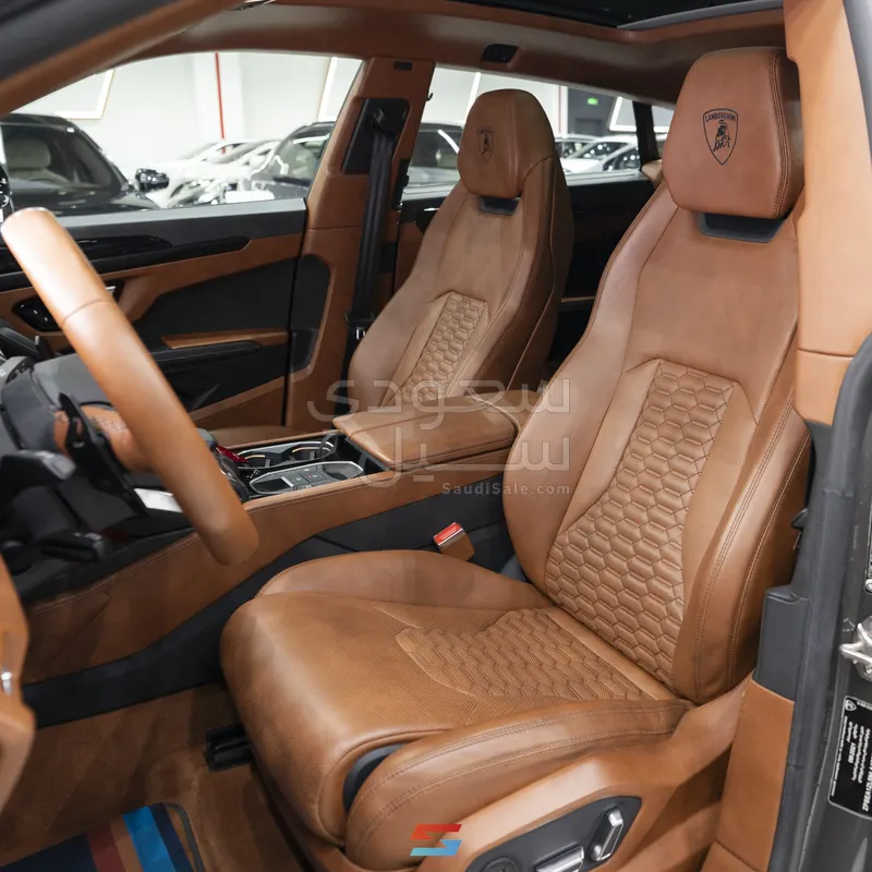 2021 لمبرجيني اوروس