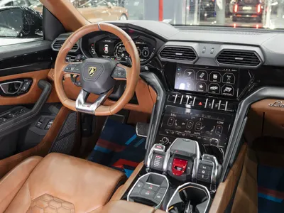 2021 لمبرجيني اوروس