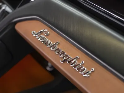 2021 لمبرجيني اوروس