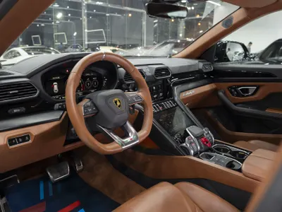 2021 لمبرجيني اوروس