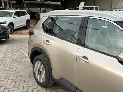 2026 نيسان اكس - ترايل