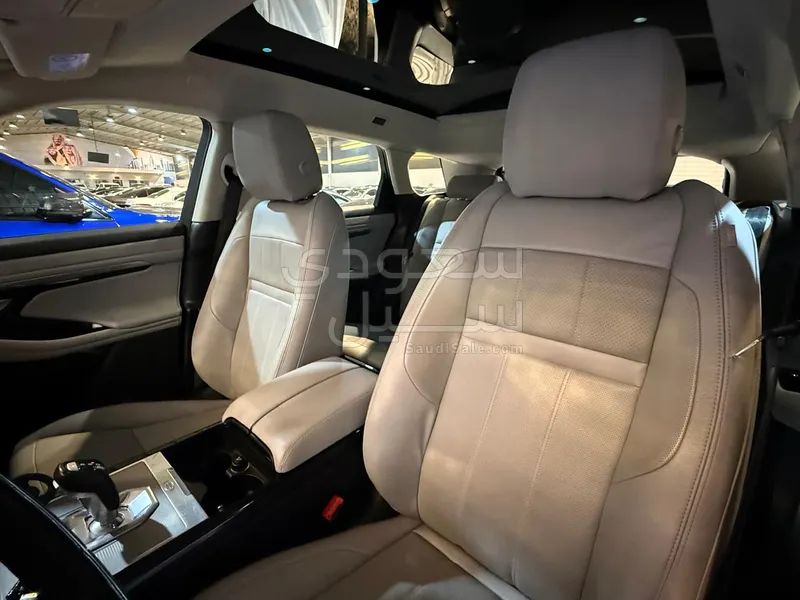 2020 لاند روفر رينج روفر ايفوك