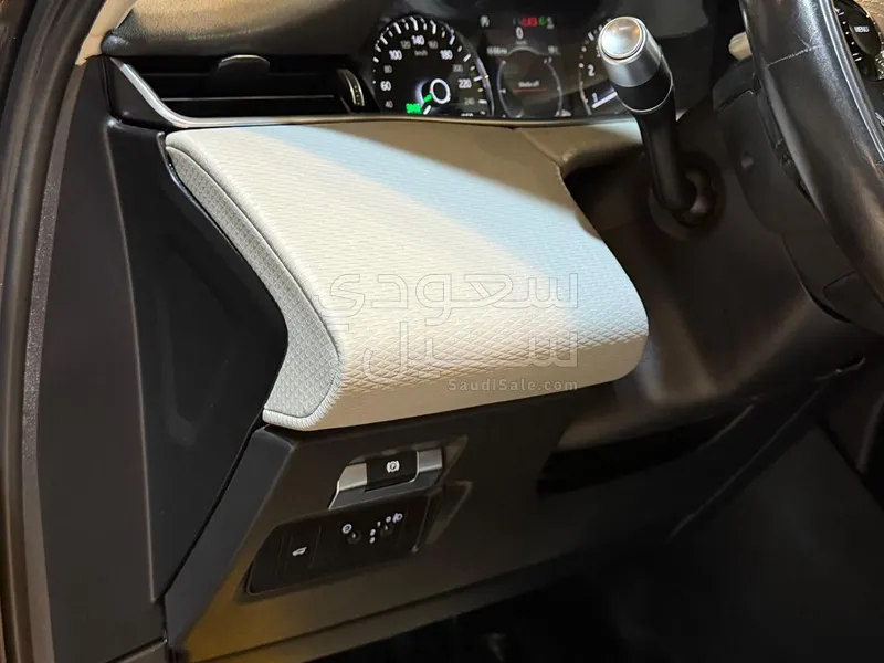 2020 لاند روفر رينج روفر ايفوك