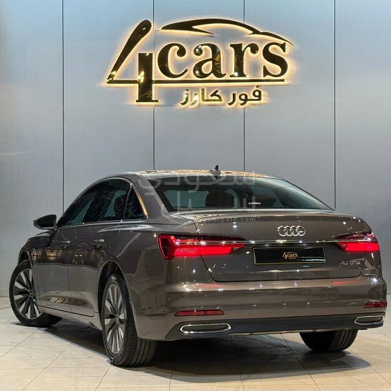 2021 اودي اي 6 40 تي اف اس اي