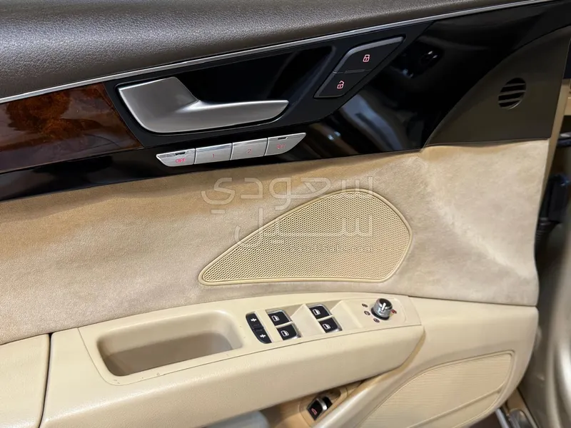 2014 اودي اي 8 ال