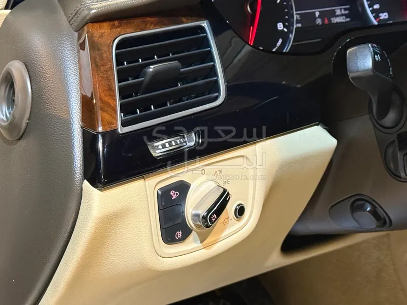 2014 اودي اي 8 ال