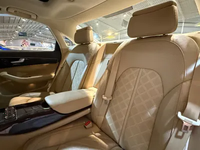 2014 اودي اي 8 ال