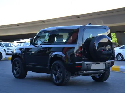 2025 لاند روفر ديفيندر